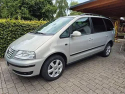 Silber Gebraucht 2009 VW Sharan Highline Van / Kleinbus | 6.500 € (Etwas zu teuer)