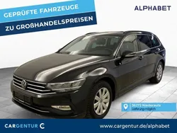Deep black perleffekt Gebraucht 2022 VW Passat Business Kombi | 17.407 € (Guter Preis)