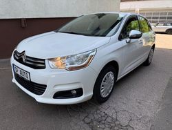 Weiß Gebraucht 2015 Citroën C4 SELECTION Limousine | 8.690 € (Etwas zu teuer)