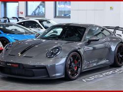 Grau Gebraucht 2024 Porsche 992 | 219.000 € (Teuer)