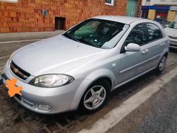 Silber Gebraucht 2007 Chevrolet Lacetti Kleinwagen | 2.200 € (Fairer Preis)
