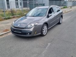 Grau Gebraucht 2010 Renault Laguna III Kombi | 2.200 € (Superpreis)