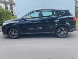 Schwarz Gebraucht 2020 DFSK Fengon SUV | 13.999 €