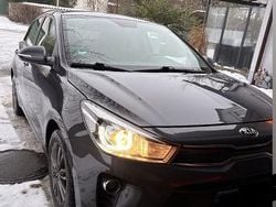 Grau Gebraucht 2020 Kia Rio DREAM-TEAM Edition Limousine | 10.900 € (Guter Preis)