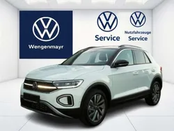Pure white Gebraucht 2023 VW T-Roc Move SUV | 30.900 € (Teuer)