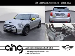 Melting silver iii metallic Gebraucht 2023 Mini Cooper SE Kleinwagen | 22.660 € (Fairer Preis)