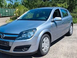Grau Gebraucht 2005 Opel Astra Edition Limousine | 2.800 € (Fairer Preis)