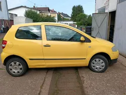 Gelb Gebraucht 2007 VW Fox Kleinwagen | 1.599 € (Fairer Preis)
