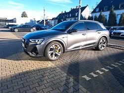 Silber Gebraucht 2021 Audi e-tron S-Line SUV | 29.900 € (Fairer Preis)