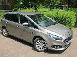 Grau Gebraucht 2016 Ford S-MAX Titanium Van / Kleinbus | 17.400 € (Guter Preis)