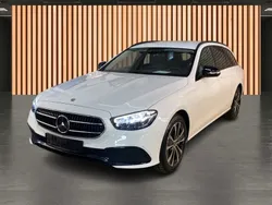 Andere farbe Gebraucht 2021 Mercedes 300 Avantgarde Kombi | 30.980 €