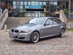 Grau Gebraucht 2010 BMW 318 Sport Line Limousine | 3.700 € (Superpreis)