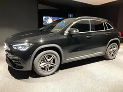Nachtschwarz Gebraucht 2023 Mercedes GLA250 AMG SUV | 41.480 € (Fairer Preis)