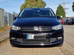 Schwarz Gebraucht 2020 VW Touran Van / Kleinbus | 23.980 € (Fairer Preis)