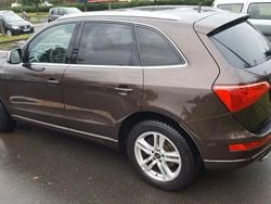 Braun Gebraucht 2011 Audi Q5 Ambiente SUV | 8.900 € (Guter Preis)