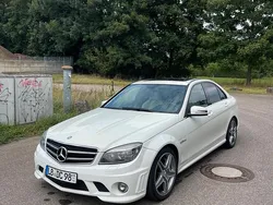 Weiß Gebraucht 2008 Mercedes C63 AMG AMG Limousine | 21.999 € (Etwas zu teuer)