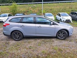 Micastonesilber metallic Gebraucht 2013 Ford Focus S Kombi | 6.390 € (Fairer Preis)