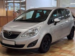 Grau Gebraucht 2012 Opel Meriva Design Edition Van / Kleinbus | 2.990 € (Guter Preis)