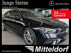 Lack kosmosschwarz Gebraucht 2024 Mercedes CLA200 Shooting Brake AMG Kombi | 33.380 € (Fairer Preis)