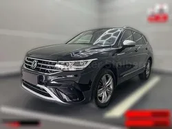Schwarz metallic Gebraucht 2021 VW Tiguan Allspace Elegance SUV | 36.040 € (Fairer Preis)