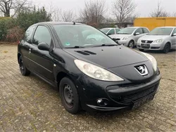 Schwarz Gebraucht 2010 Peugeot 206+ Kleinwagen | 2.699 € (Teuer)