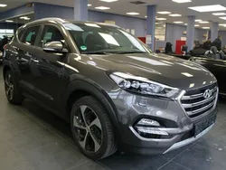 Grau Gebraucht 2017 Hyundai Tucson SUV | 18.980 € (Fairer Preis)