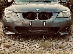 Grau Gebraucht 2007 BMW 535 Kombi | 6.000 €