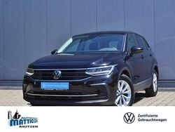 Deep black perleffekt Gebraucht 2023 VW Tiguan SUV | 31.359 € (Fairer Preis)