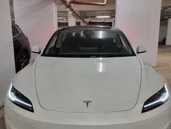 Weiß Gebraucht 2023 Tesla Model 3 Standard Range Limousine | 31.990 € (Etwas zu teuer)
