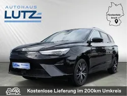 Weiß (dover white) Neu 2024 MG MG5 EV Luxury Kombi | 32.813 €