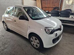 Weiß Gebraucht 2016 Renault Twingo Experience Kleinwagen | 5.900 € (Guter Preis)