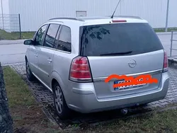 Silber Gebraucht 2005 Opel Zafira Van / Kleinbus | 500 € (Superpreis)