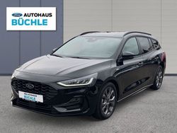 Obsidianschwarz metallic Gebraucht 2024 Ford Focus ST-Line Kombi | 25.480 € (Guter Preis)
