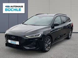 Obsidianschwarz metallic Gebraucht 2024 Ford Focus ST-Line Kombi | 26.489 € (Guter Preis)