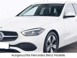 Polarweiß Gebraucht 2024 Mercedes C180 Avantgarde Kombi | 36.600 € (Fairer Preis)