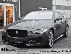 Grau Gebraucht 2016 Jaguar XE R-Sport Limousine | 15.950 € (Etwas zu teuer)