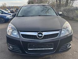 Blau Gebraucht 2006 Opel Vectra Kombi | 2.550 € (Etwas zu teuer)