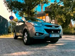 Grau Gebraucht 2012 Hyundai ix35 SUV | 10.000 € (Teuer)