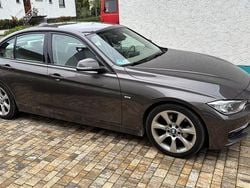 Braun Gebraucht 2012 BMW 320 Limousine | 9.999 € (Fairer Preis)