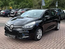 Schwarz Gebraucht 2017 Renault Clio IV LIMITED Kleinwagen | 8.690 € (Fairer Preis)