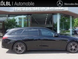Schwarz Gebraucht 2024 Mercedes E220 AMG line Kombi | 48.770 € (Guter Preis)