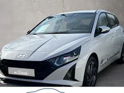 Weiß Gebraucht 2025 Hyundai i20 Trend Limousine | 19.990 € (Fairer Preis)