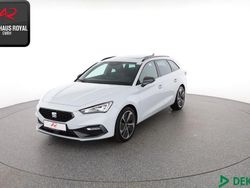 Weiss Gebraucht 2021 Seat Leon Limousine | 20.720 € (Fairer Preis)