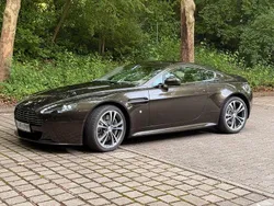 Braun Gebraucht 2014 Aston Martin V8 Vantage Coupé | 80.200 € (Etwas zu teuer)