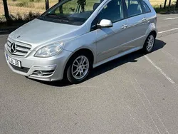 Silber Gebraucht 2009 Mercedes B150 Van / Kleinbus | 3.900 € (Fairer Preis)