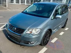Grau Gebraucht 2008 VW Touran Van / Kleinbus | 5.498 € (Teuer)