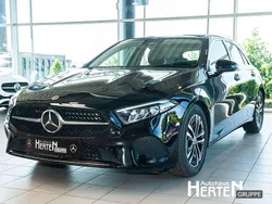 Unilack nachtschwarz Gebraucht 2024 Mercedes A180 Progressive Limousine | 30.900 € (Fairer Preis)
