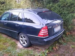 Schwarz Gebraucht 2003 Mercedes C180 Kombi | 1.200 € (Superpreis)