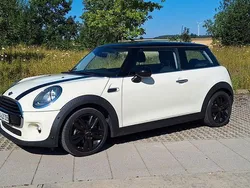 Weiß Gebraucht 2016 Mini Cooper Kleinwagen | 11.800 € (Fairer Preis)