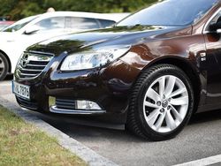 Braun Gebraucht 2013 Opel Insignia Kombi | 9.250 € (Etwas zu teuer)